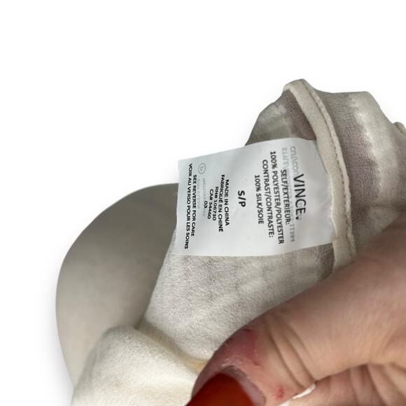 Vince White Textured Blouse Size Small Faux Layered Overlay Cream Ivory Top EUC - Picture 10 of 10